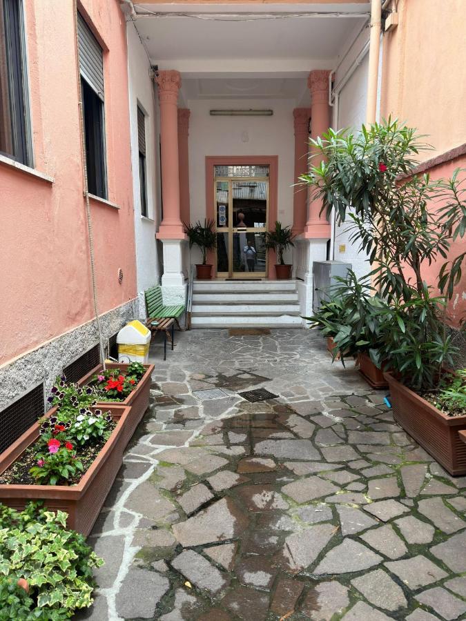 Hotel Mercurio Milaan Buitenkant foto