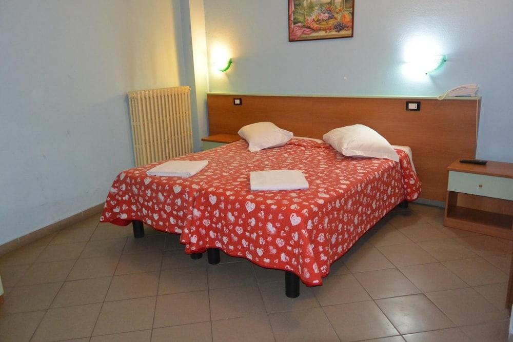 Hotel Mercurio Milaan Buitenkant foto