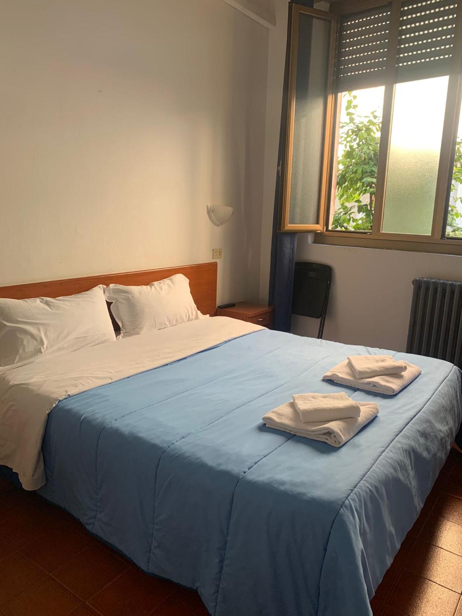 Hotel Mercurio Milaan Buitenkant foto